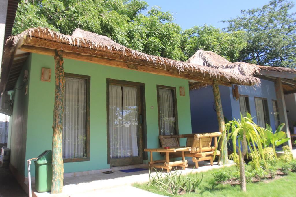 Maha Putri Bungalows กีลีตราวางัน ห้อง รูปภาพ