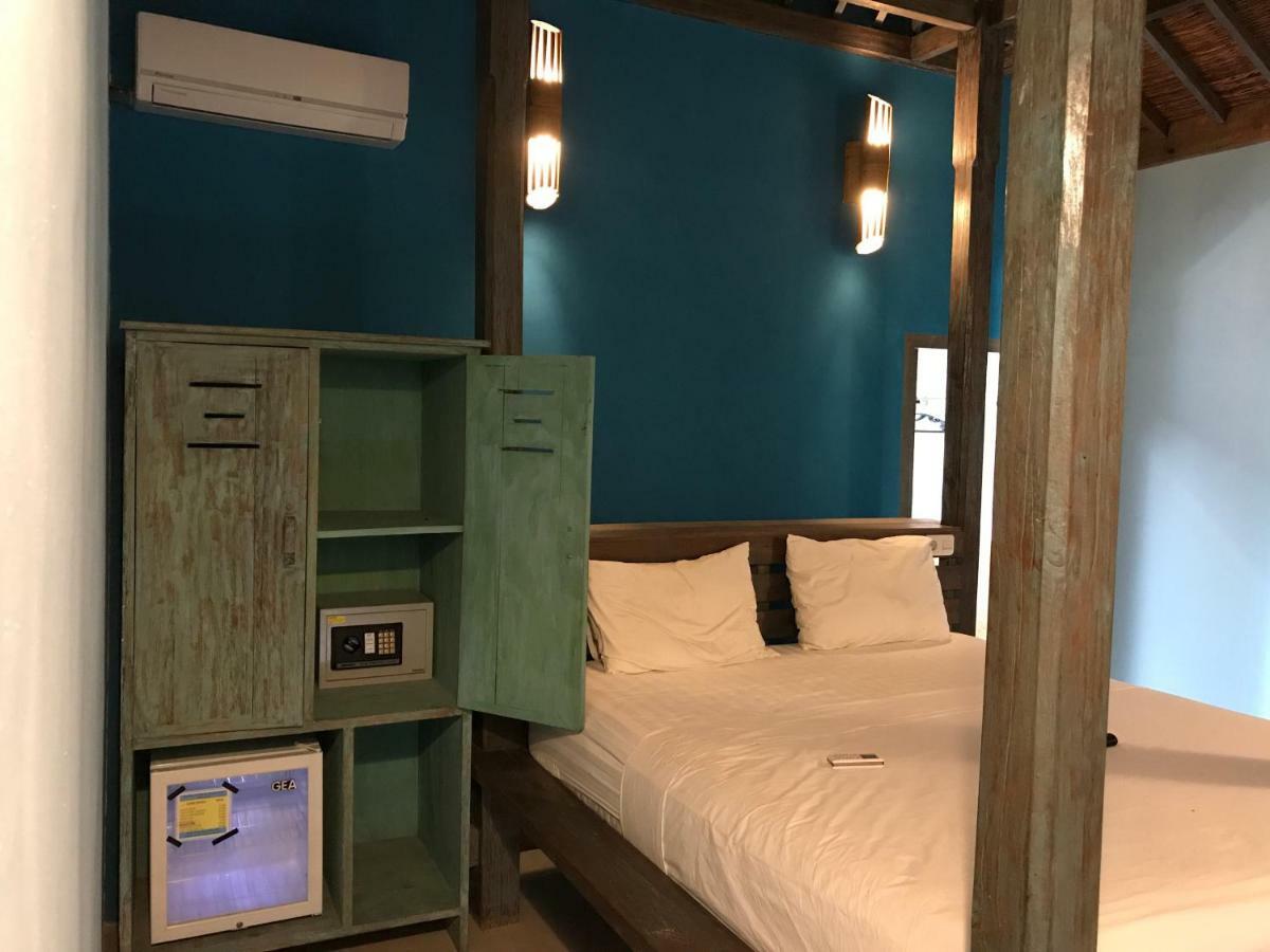 Maha Putri Bungalows กีลีตราวางัน ภายนอก รูปภาพ